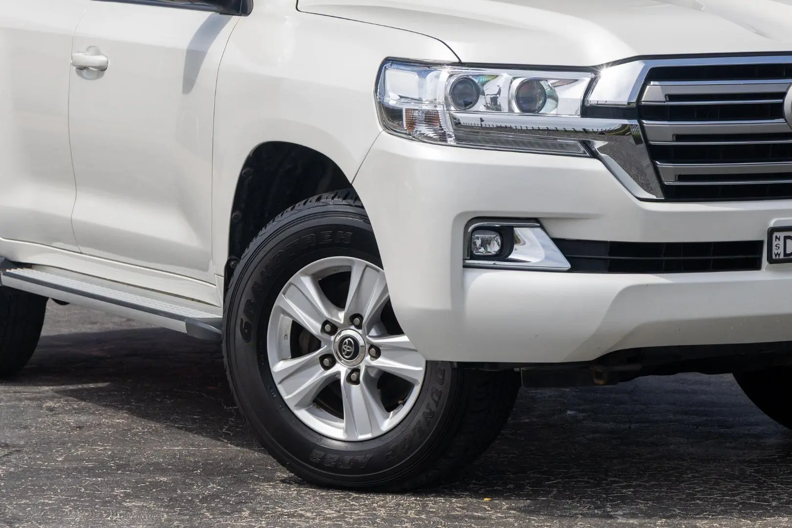 2017 Toyota Landcruiser Gallery Image 6