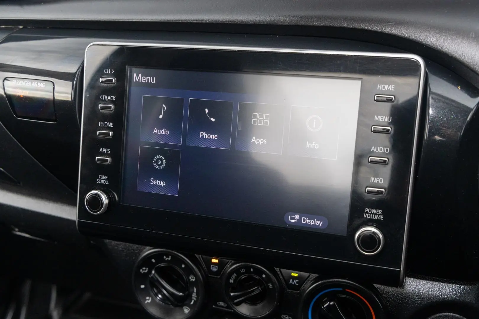 2021 Toyota Hilux Gallery Image 15