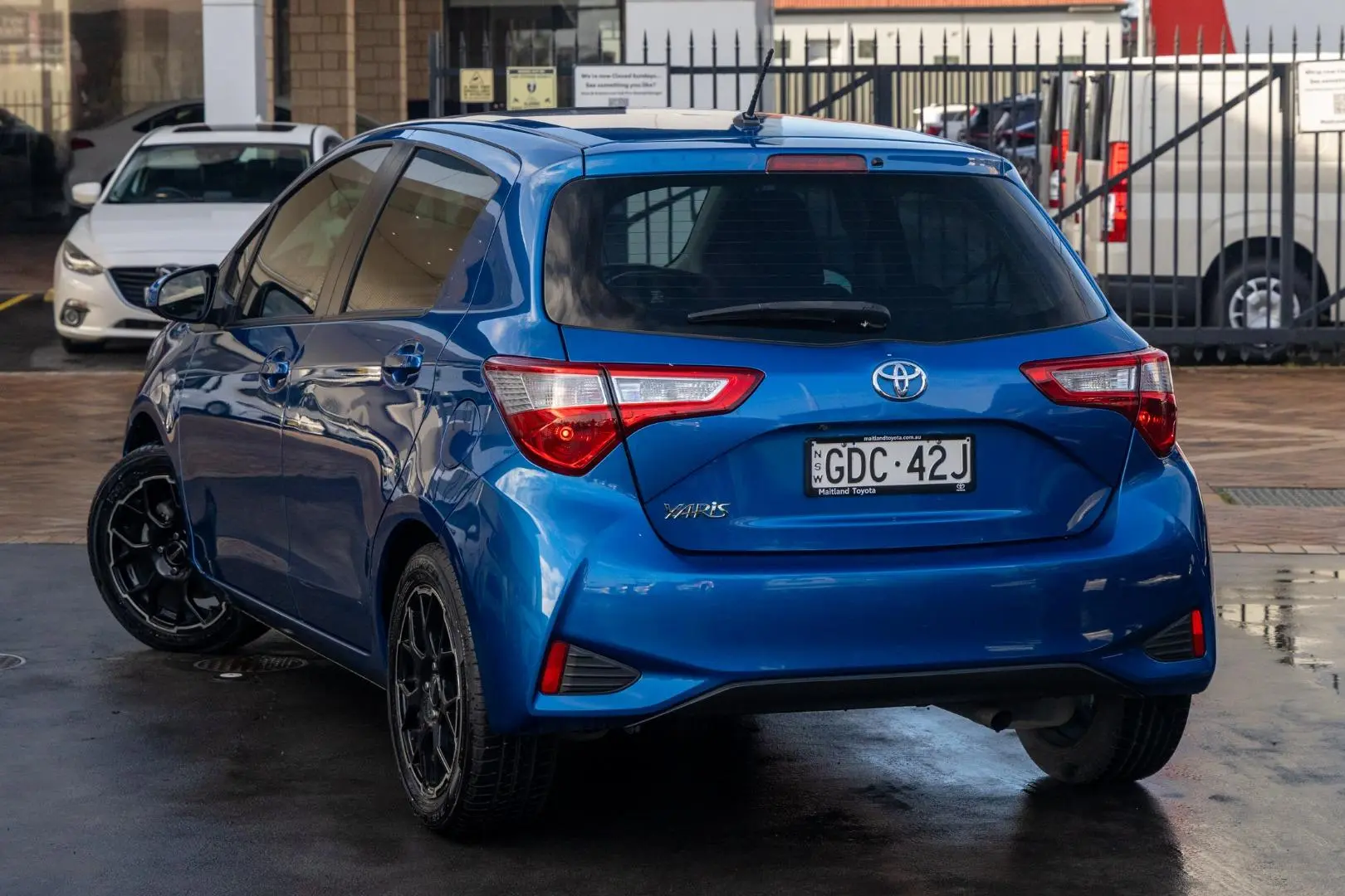 2018 Toyota Yaris Gallery Image 2