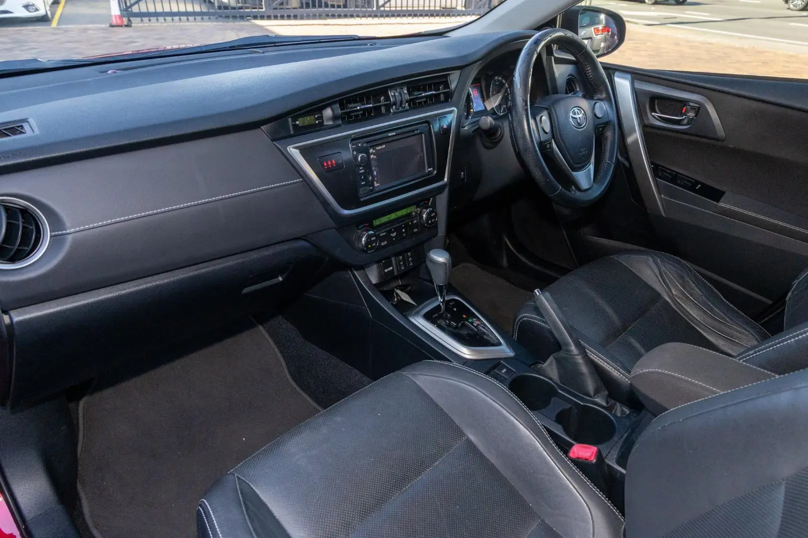 2014 Toyota Corolla Gallery Image 8