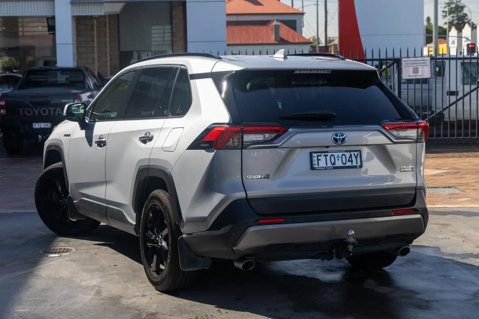 2020 Toyota RAV4 Gallery Image 2
