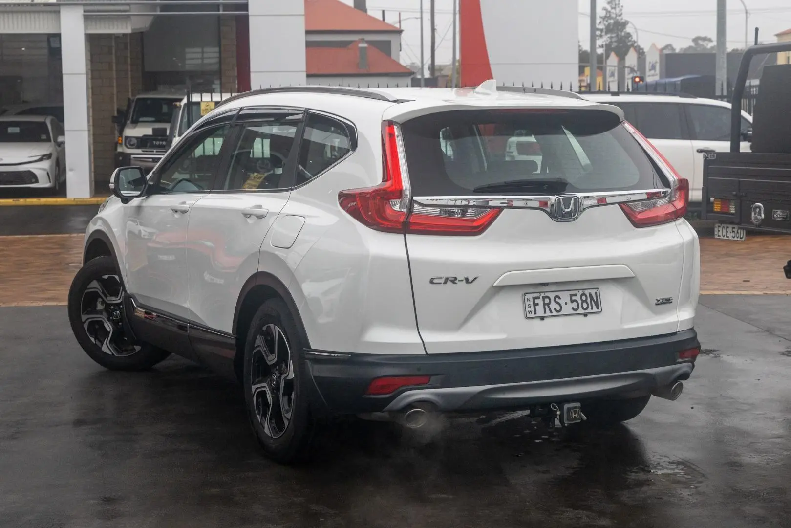 2019 Honda CR-V Gallery Image 2