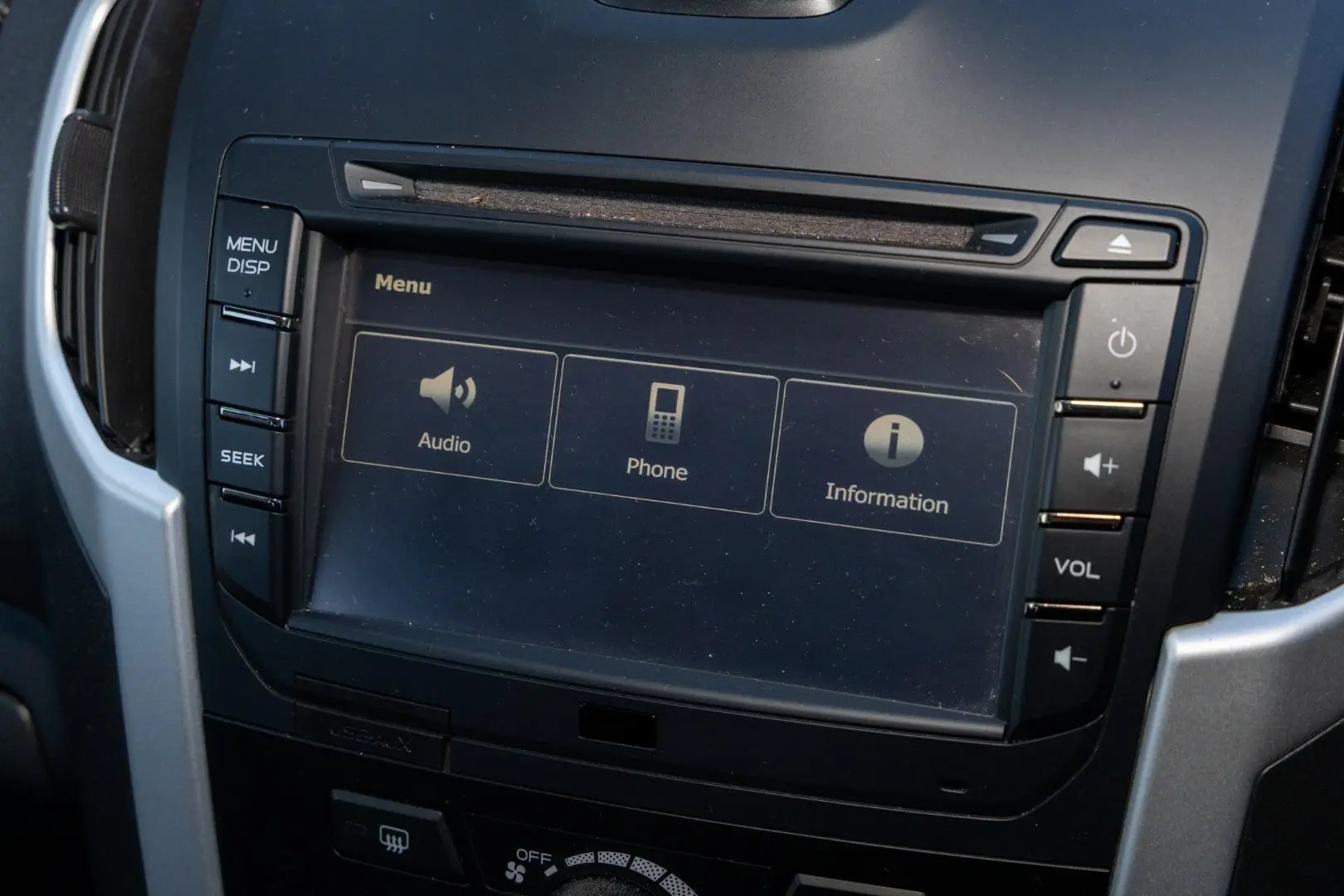 2018 Isuzu D-MAX Gallery Image 14