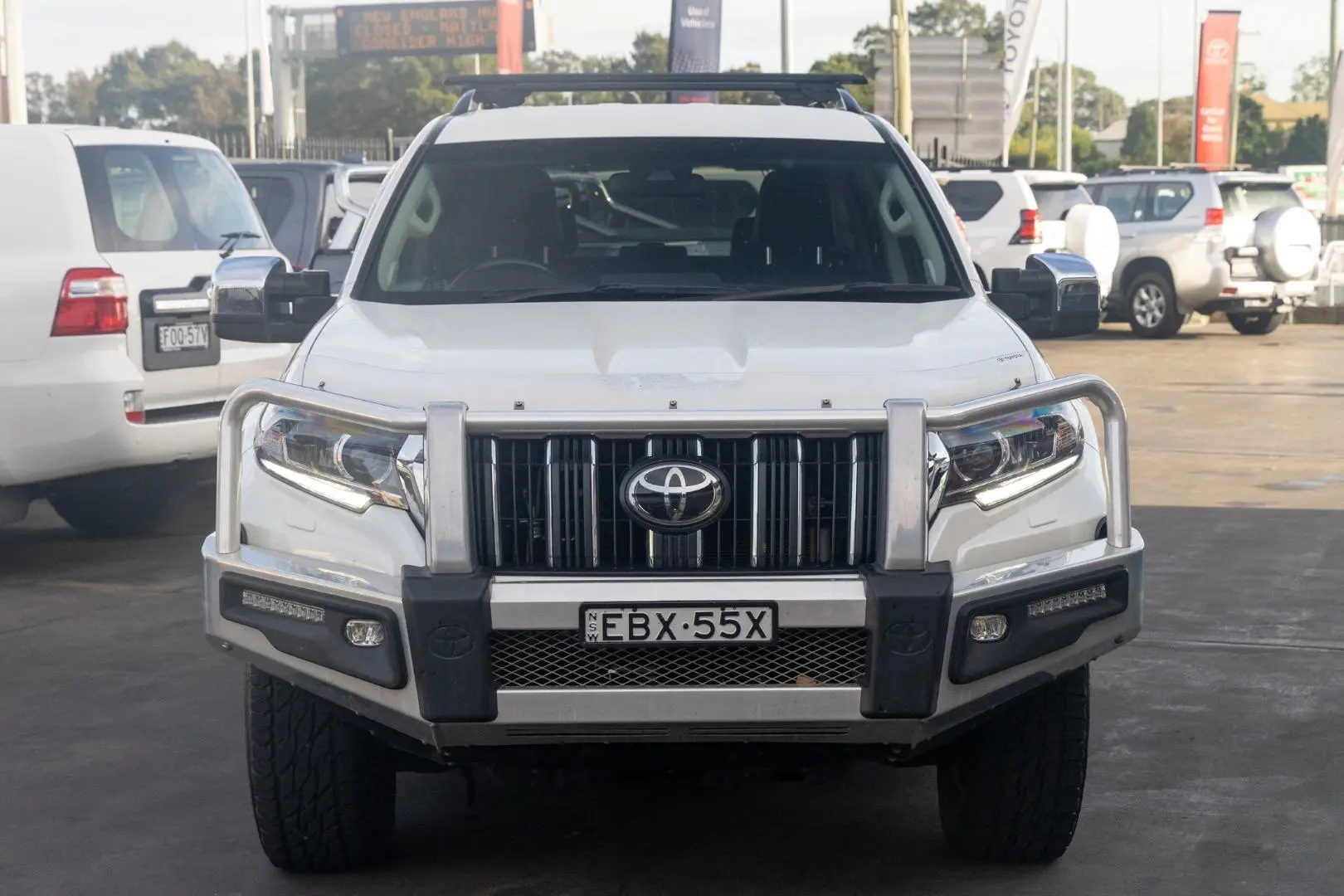 2019 Toyota Landcruiser Prado Gallery Image 4