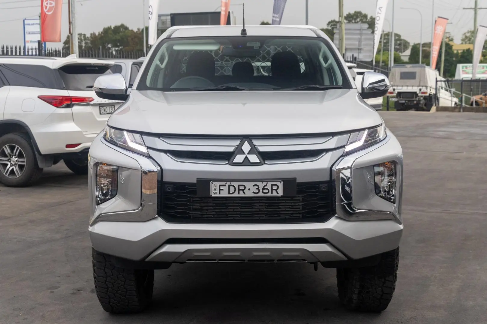 2023 Mitsubishi Triton Gallery Image 4