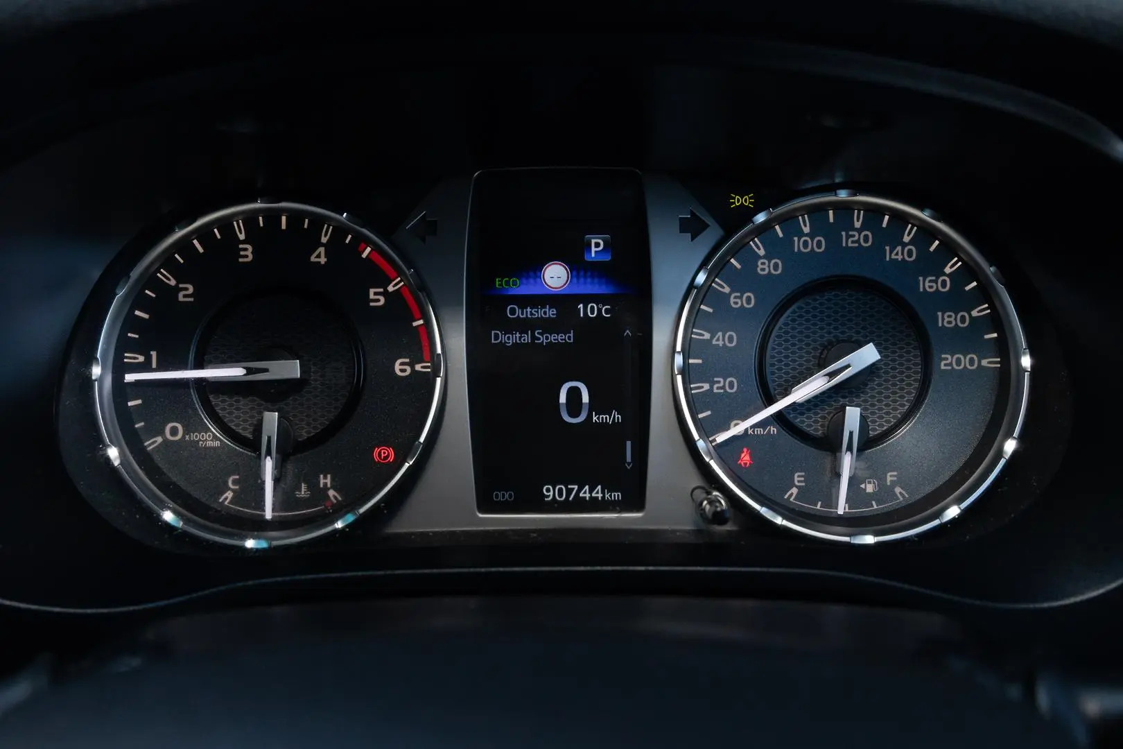 2022 Toyota Hilux Gallery Image 13