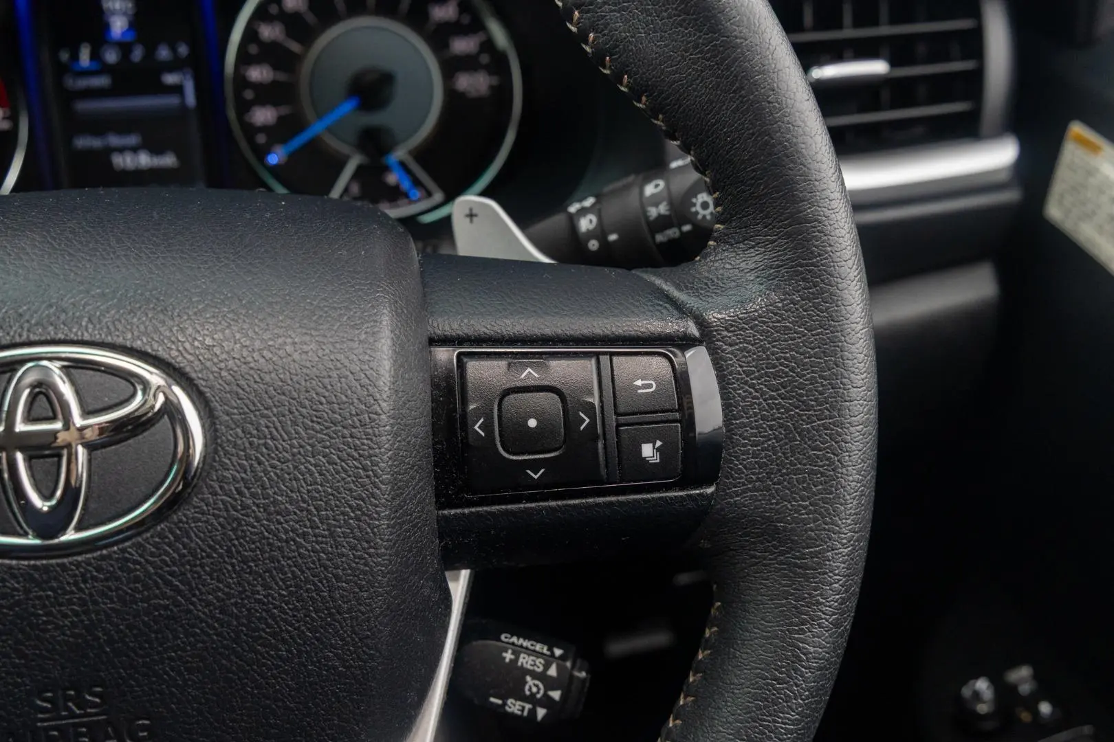 2018 Toyota Fortuner Gallery Image 12