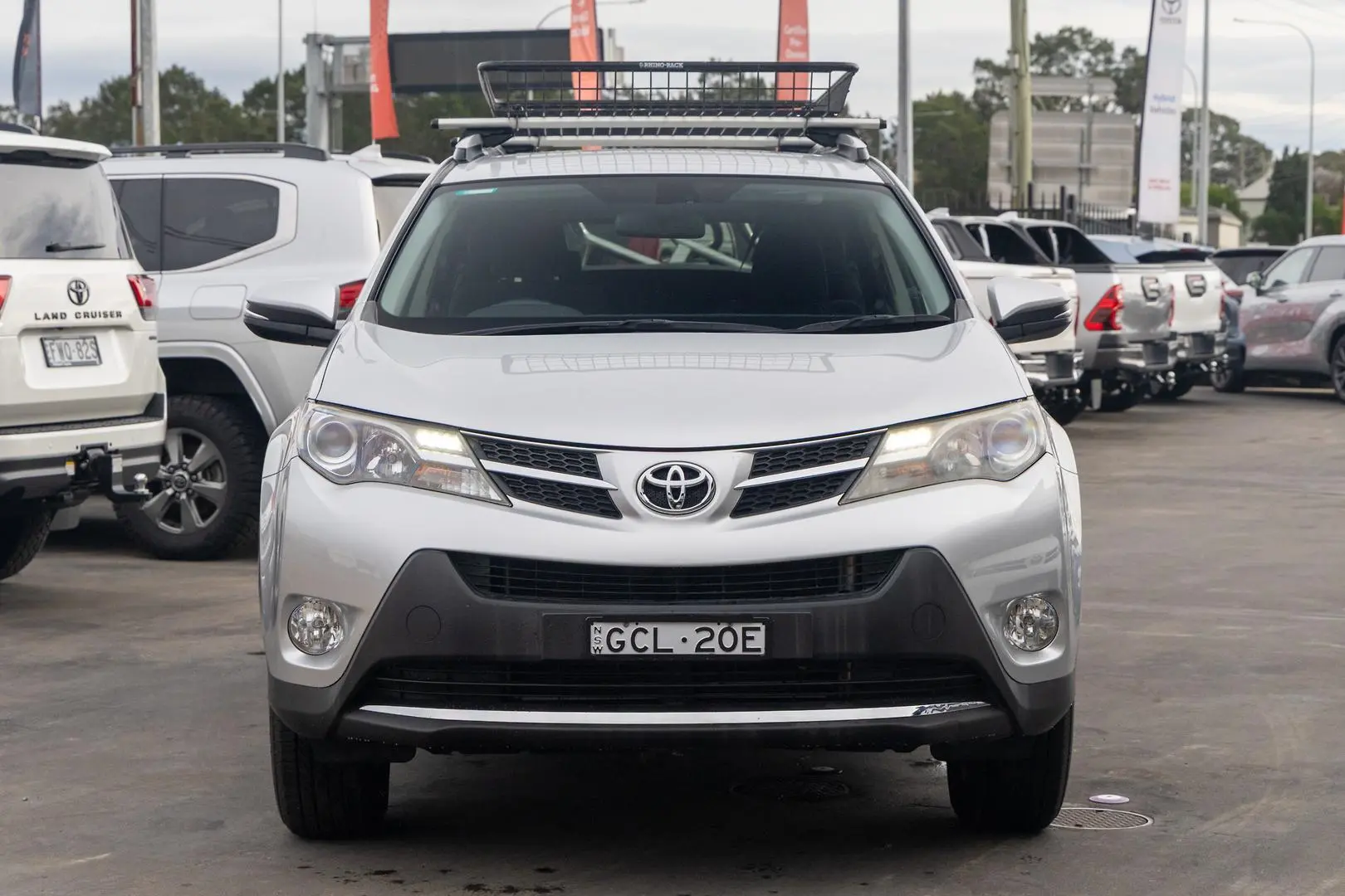 2013 Toyota RAV4 Gallery Image 4