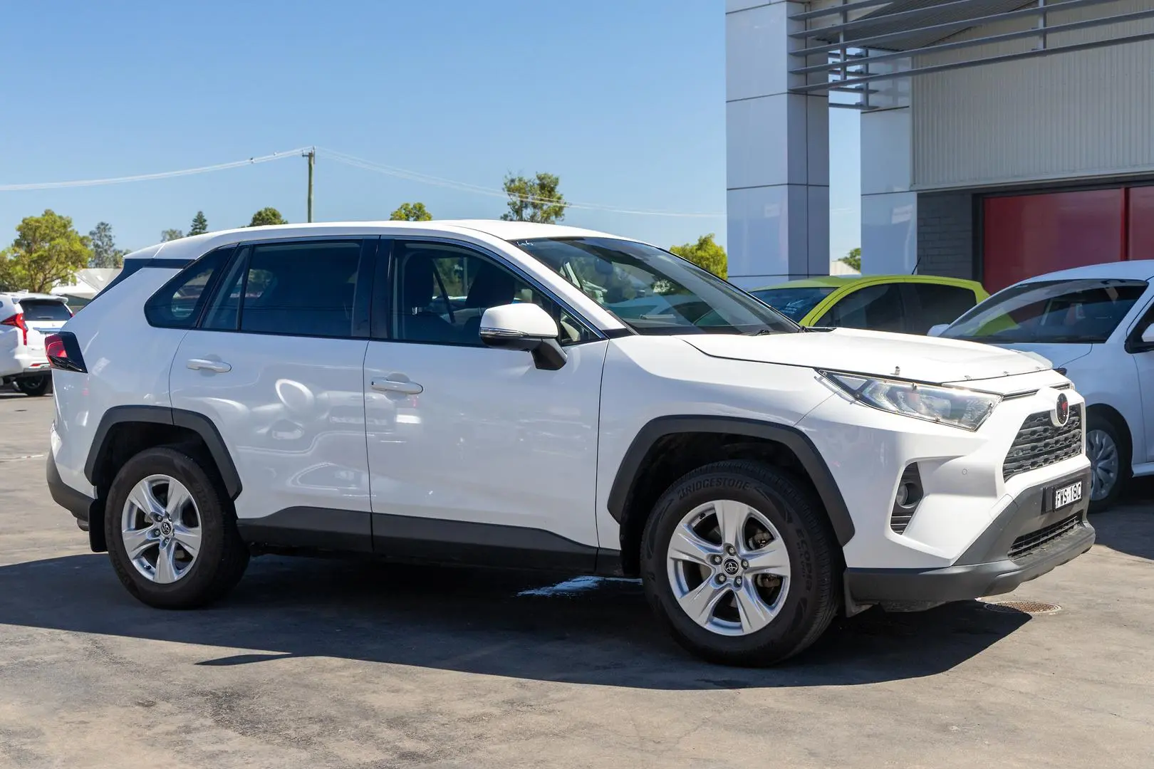 2019 Toyota RAV4 Gallery Image 3