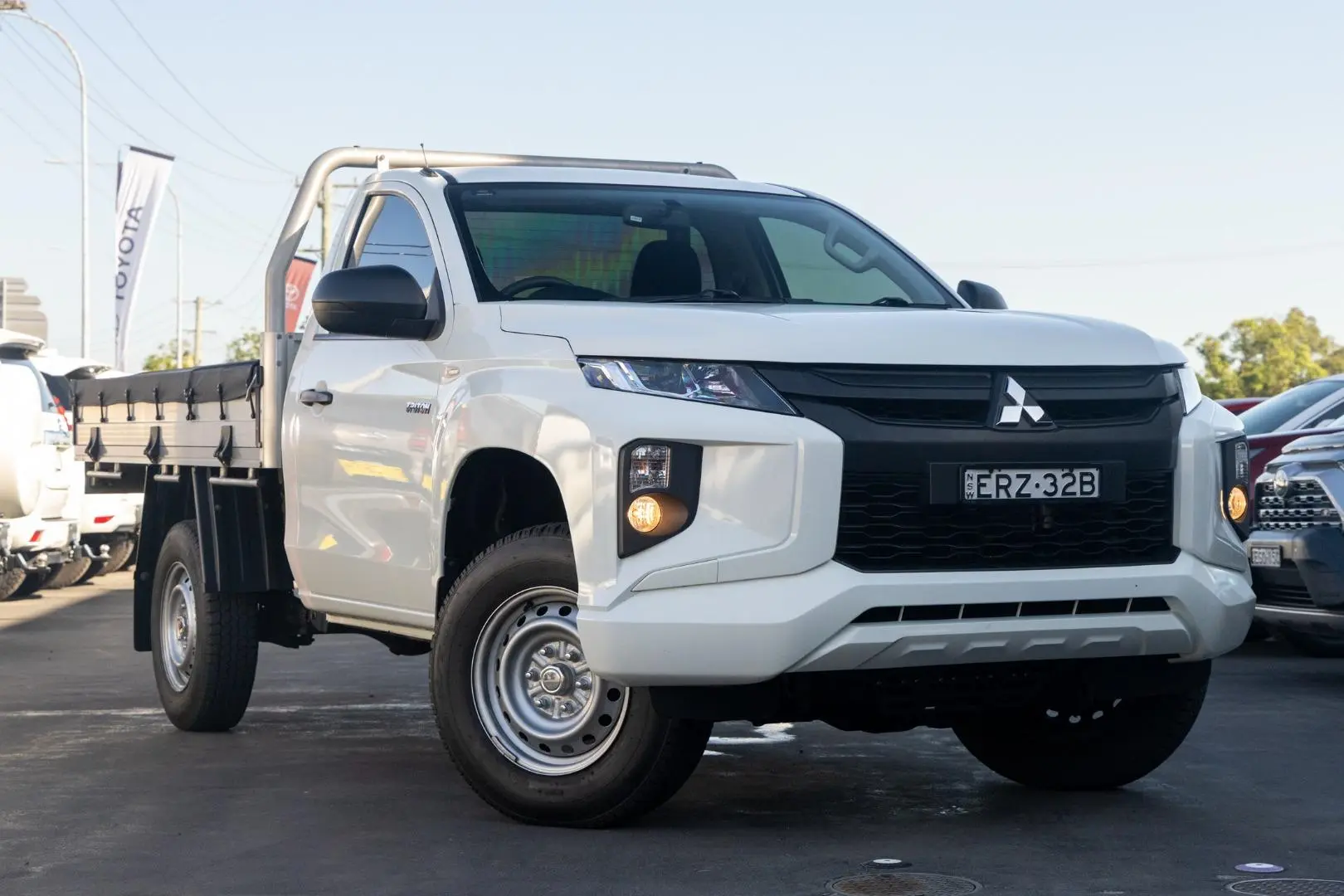 2021 Mitsubishi Triton Gallery Image 1