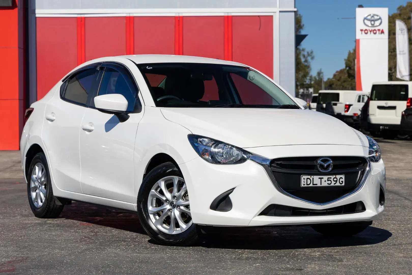 2016 Mazda 2 Gallery Image 1