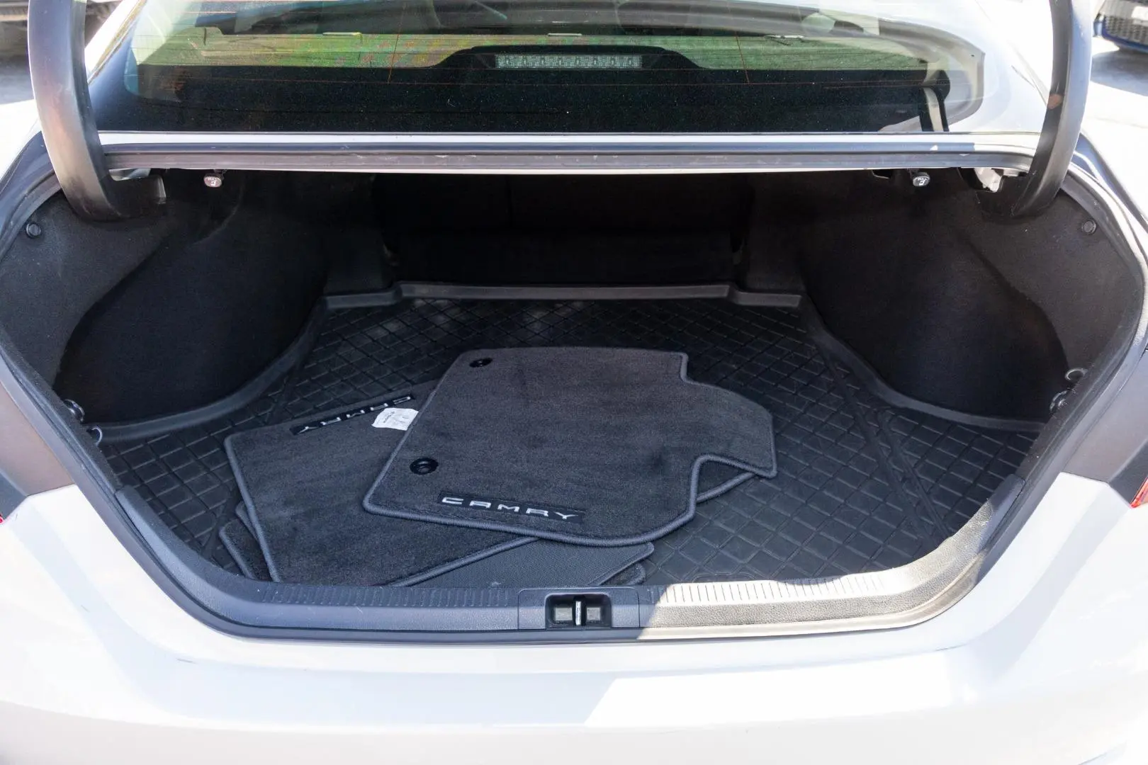 2018 Toyota Camry Gallery Image 19