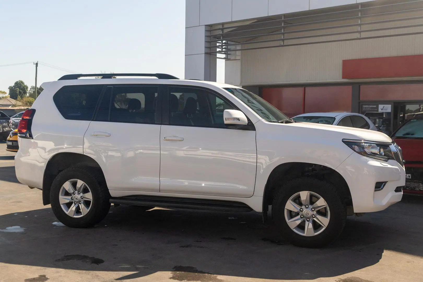2021 Toyota Landcruiser Prado Gallery Image 3