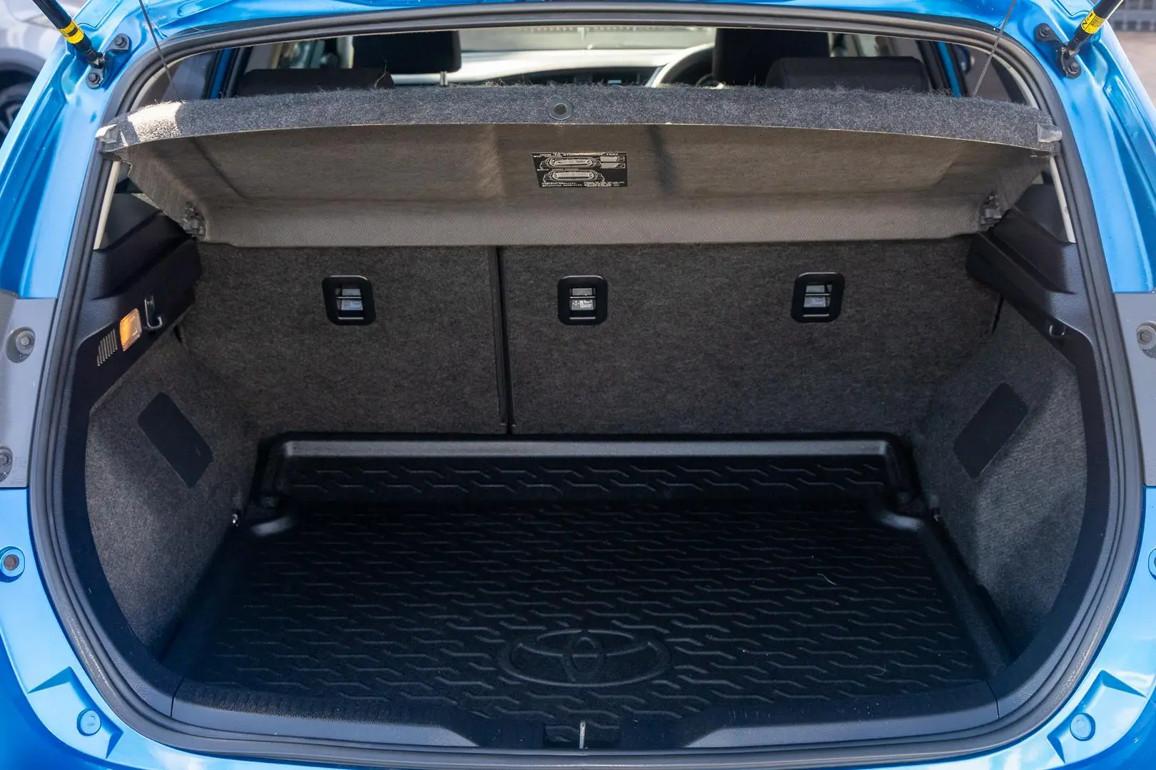 2016 Toyota Corolla Gallery Image 19