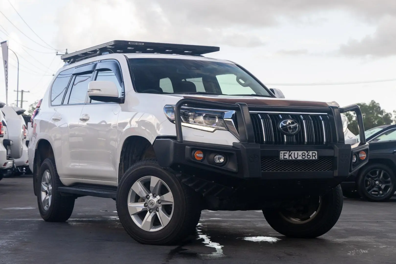 2020 Toyota Landcruiser Prado Gallery Image 1
