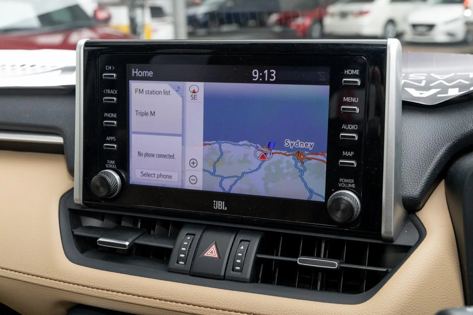 2020 Toyota RAV4 Gallery Image 14