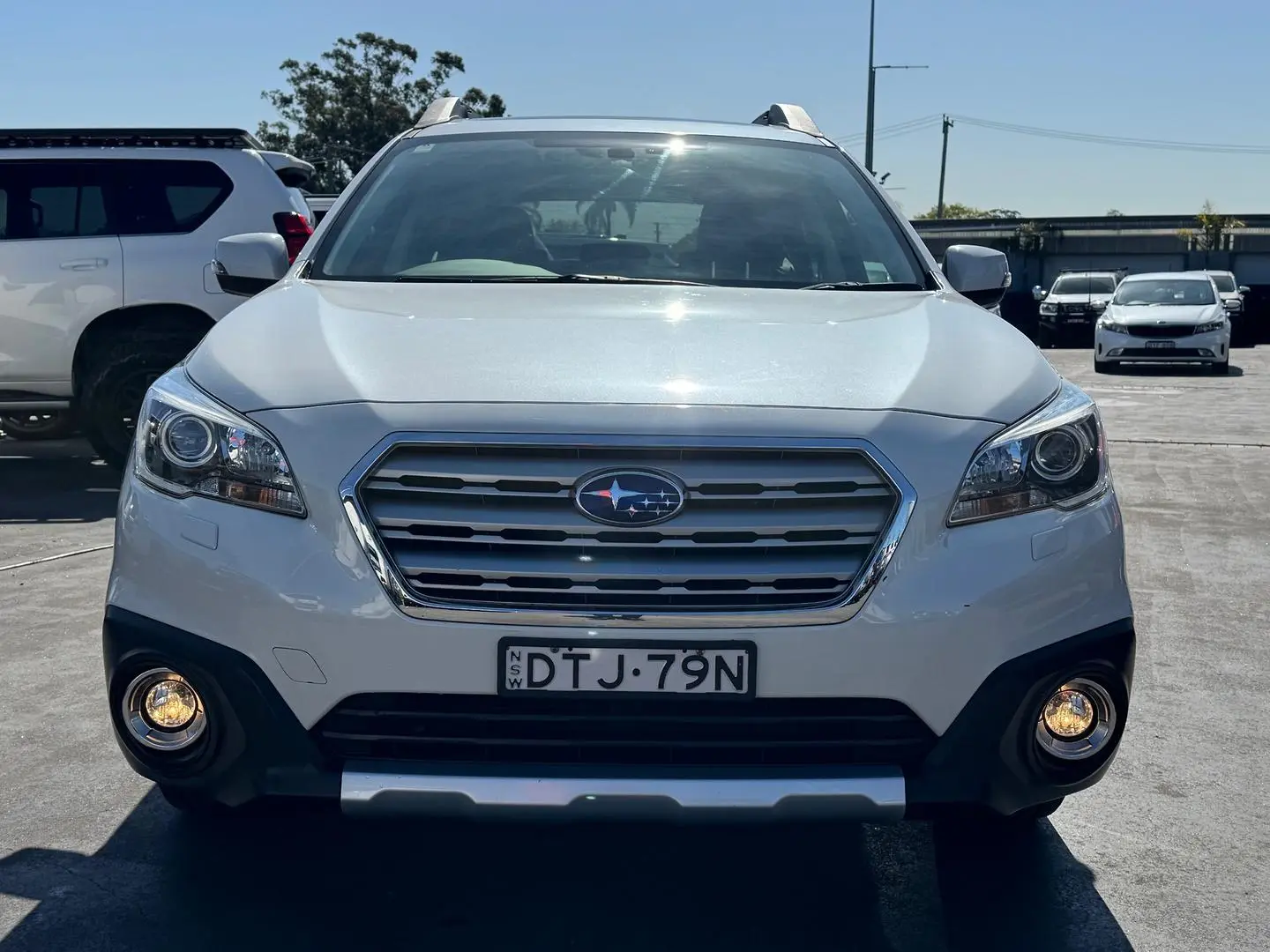 2017 Subaru Outback Gallery Image 3