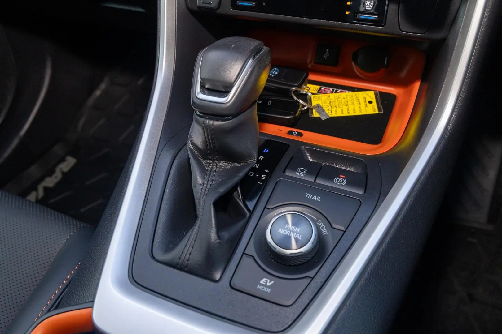 2022 Toyota RAV4 Gallery Image 17