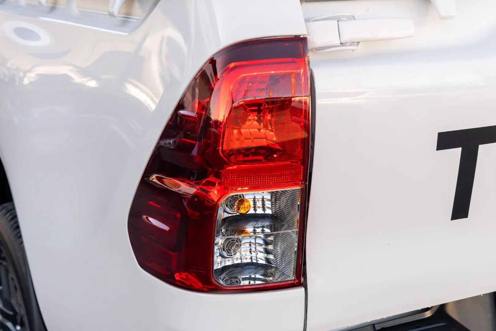 2025 Toyota Hilux Gallery Image 20