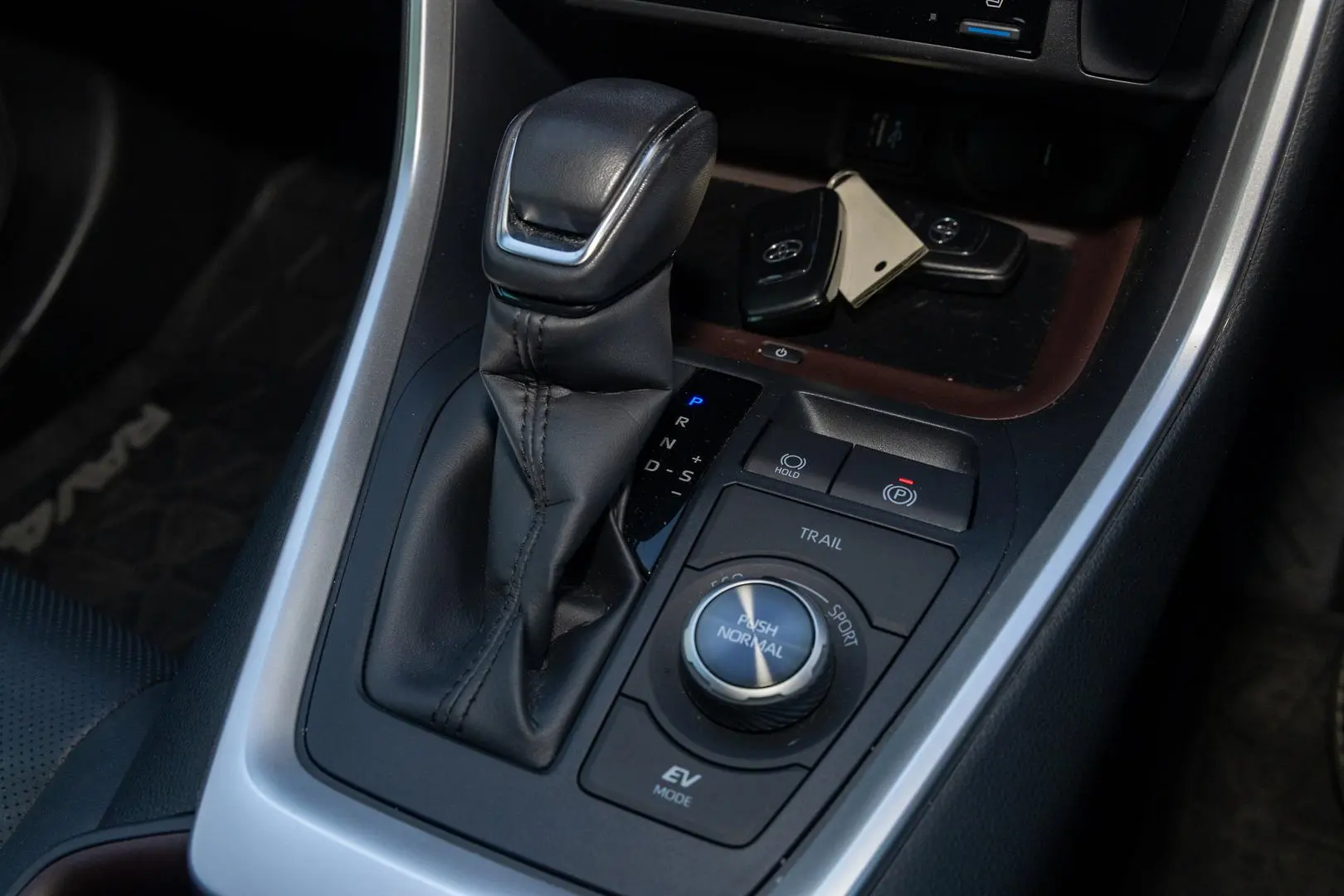 2023 Toyota RAV4 Gallery Image 17