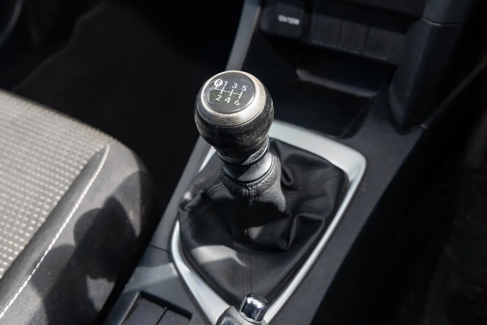 2014 Toyota Corolla Gallery Image 17