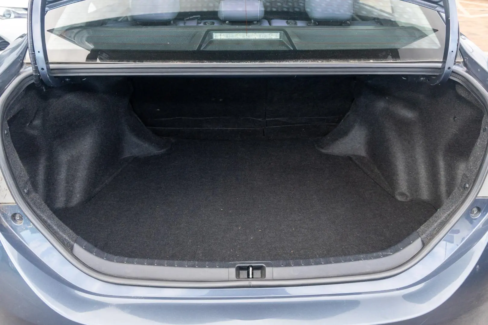2015 Toyota Corolla Gallery Image 19