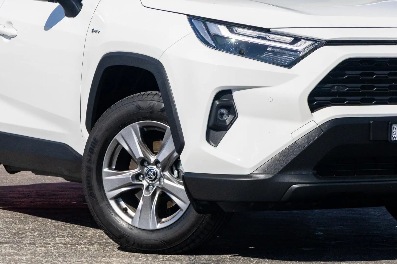 2025 Toyota RAV4 Gallery Image 6