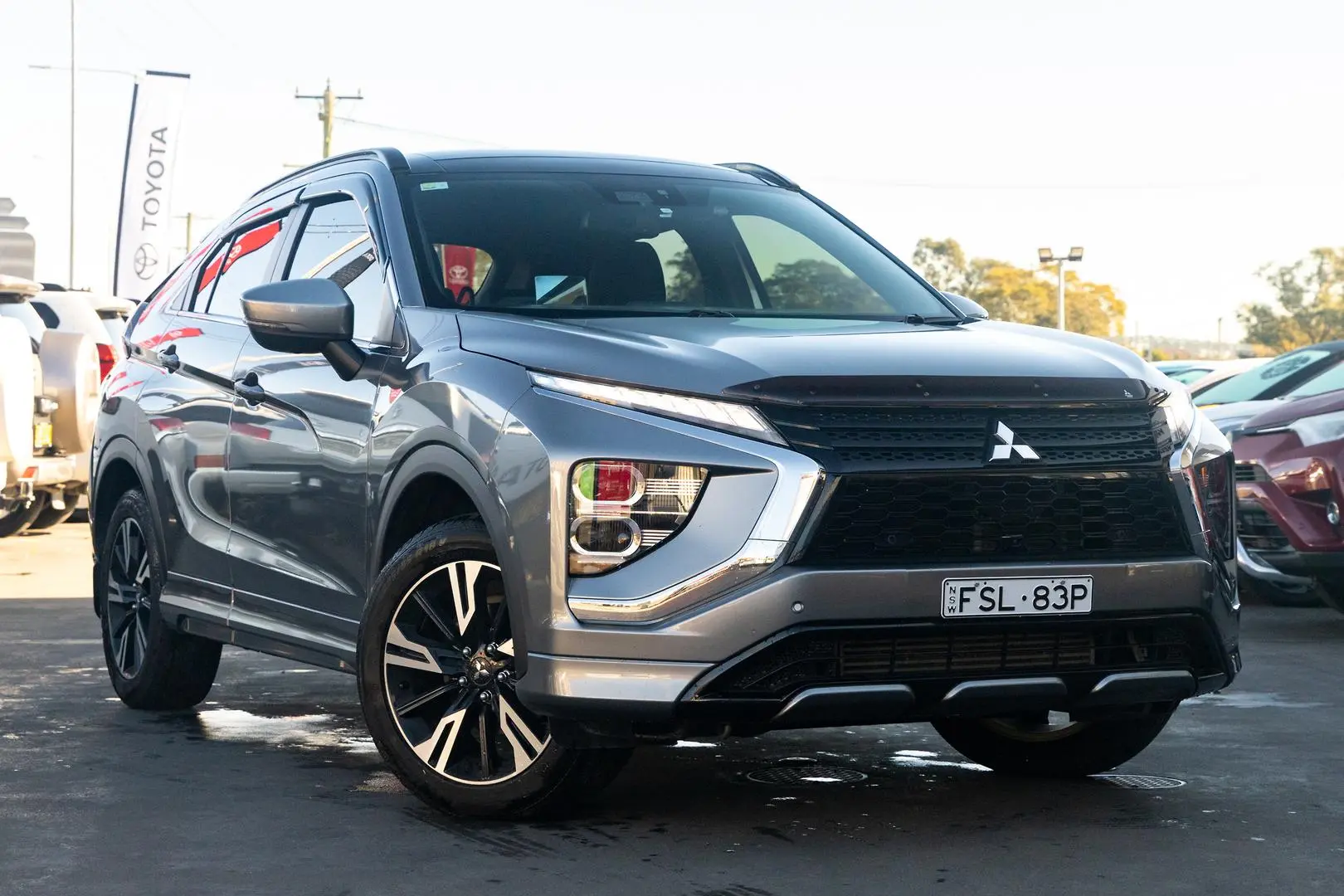 2020 Mitsubishi Eclipse Cross Gallery Image 1