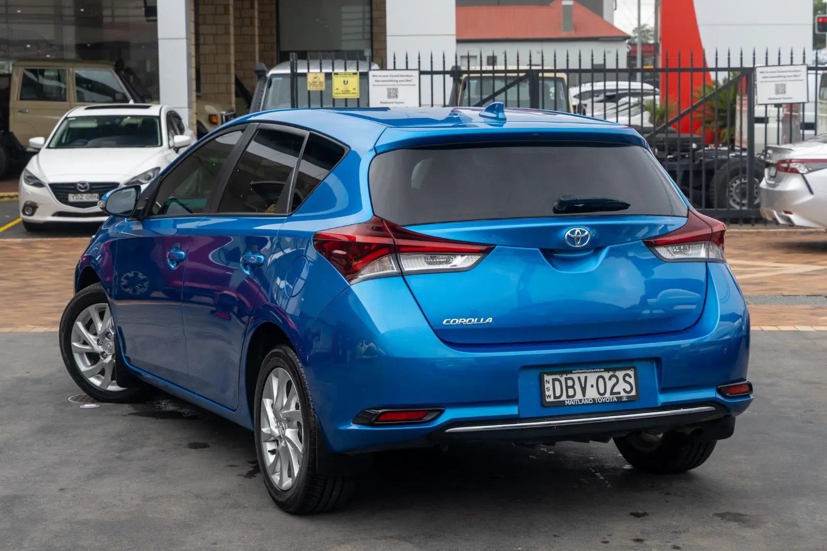 2016 Toyota Corolla Gallery Image 2