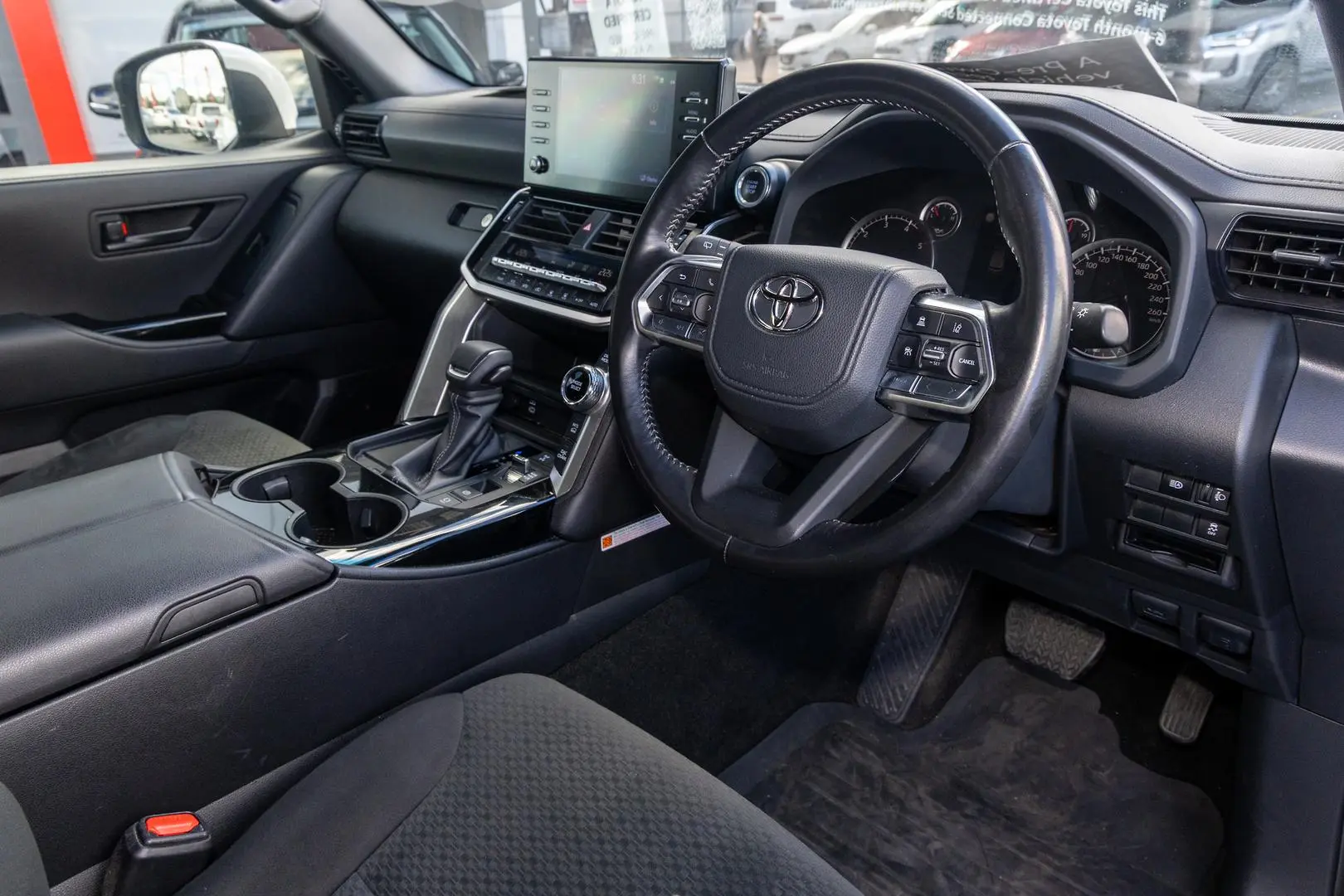 2024 Toyota Landcruiser Gallery Image 7