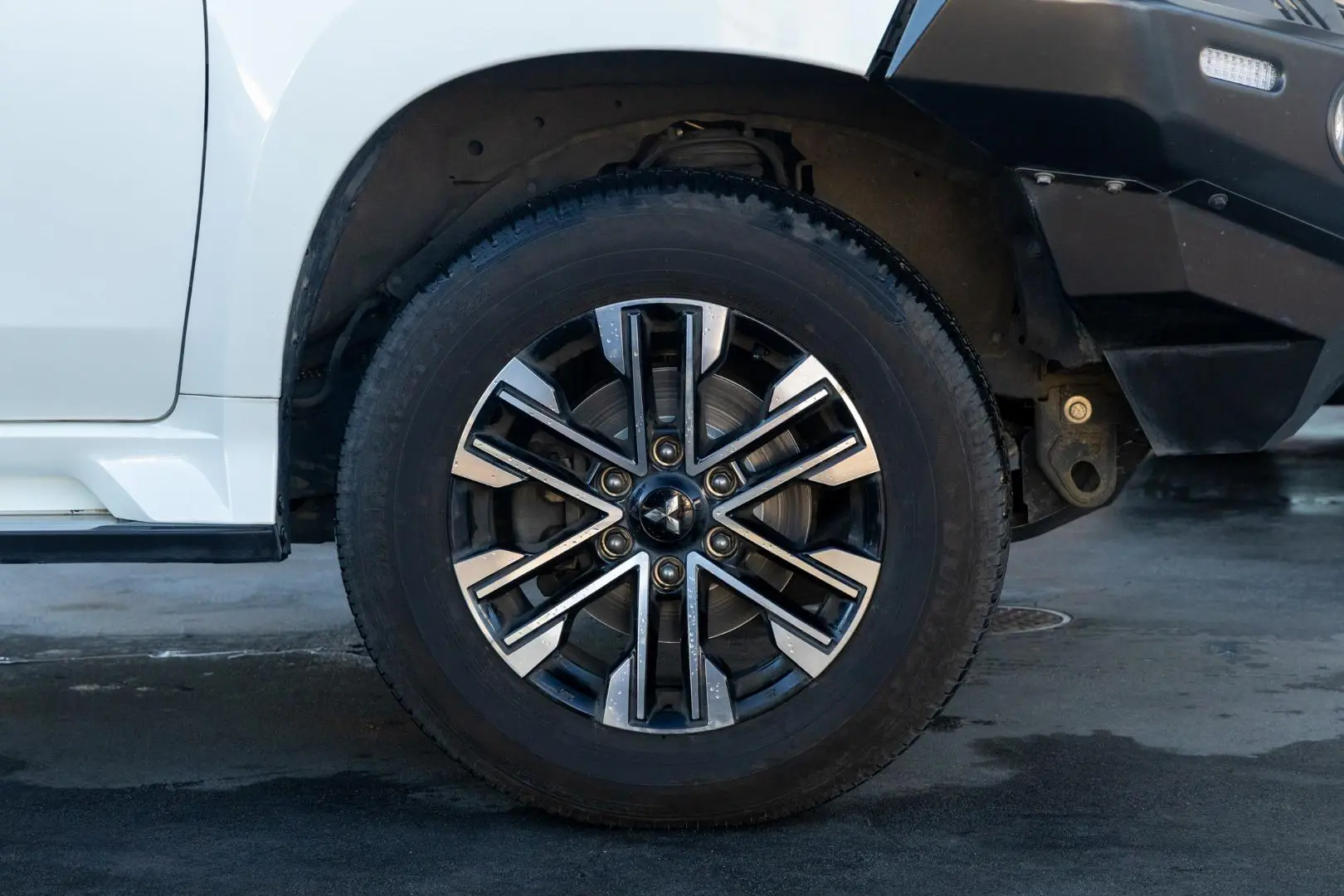 2022 Mitsubishi Pajero Sport Gallery Image 23
