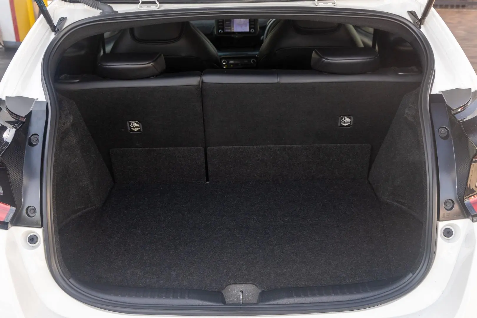 2021 Toyota Yaris Gallery Image 19