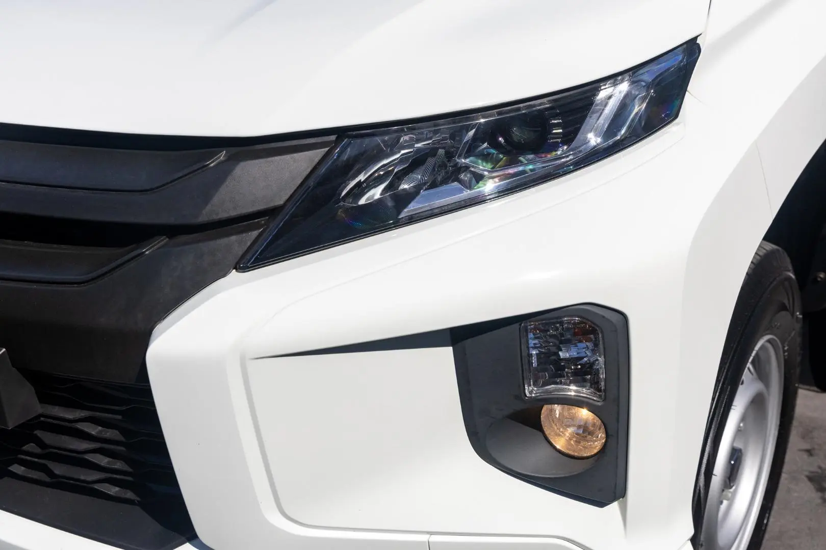 2021 Mitsubishi Triton Gallery Image 18