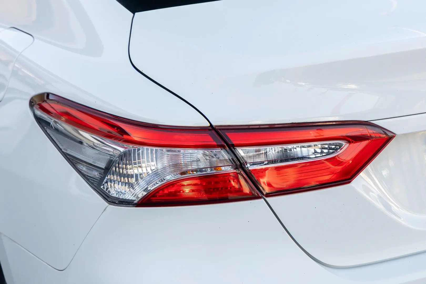 2020 Toyota Camry Gallery Image 18