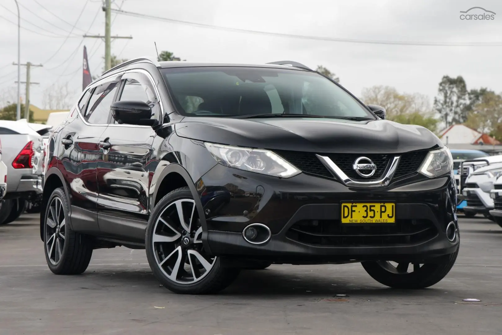 2015 Nissan QASHQAI Image 1