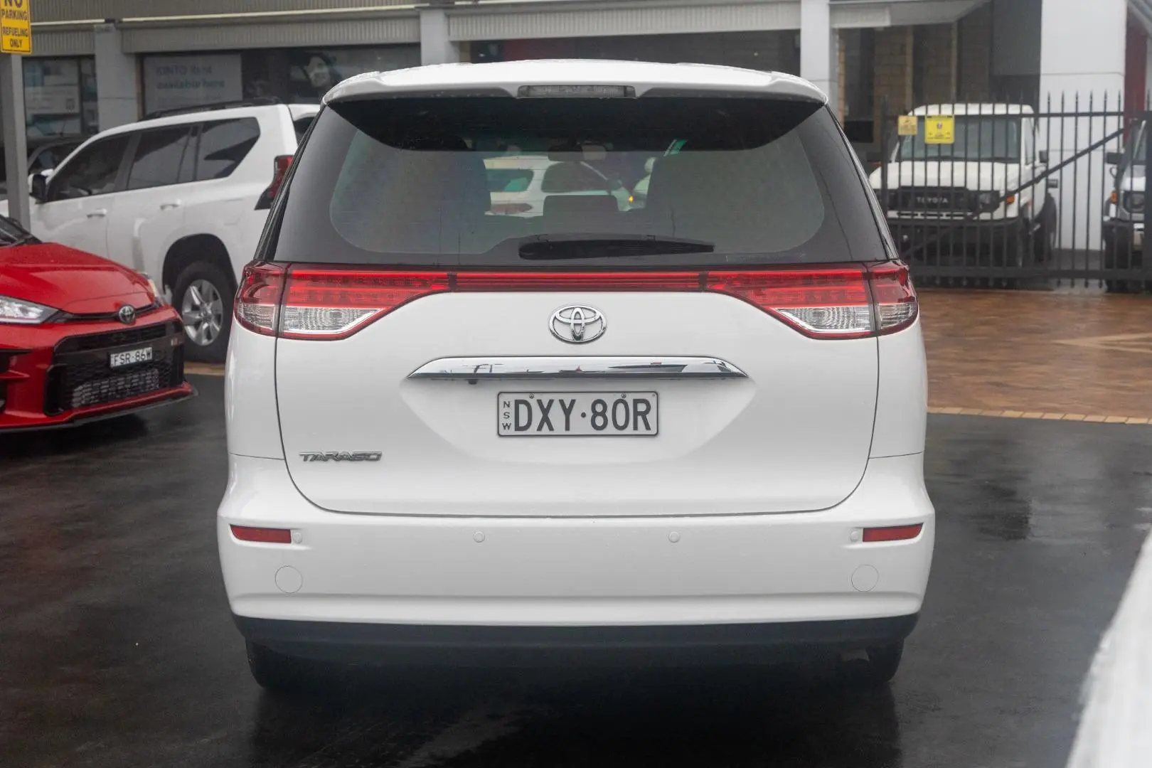 2018 Toyota Tarago Gallery Image 5