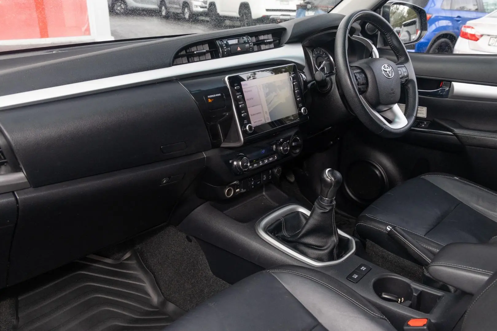2020 Toyota Hilux Gallery Image 8