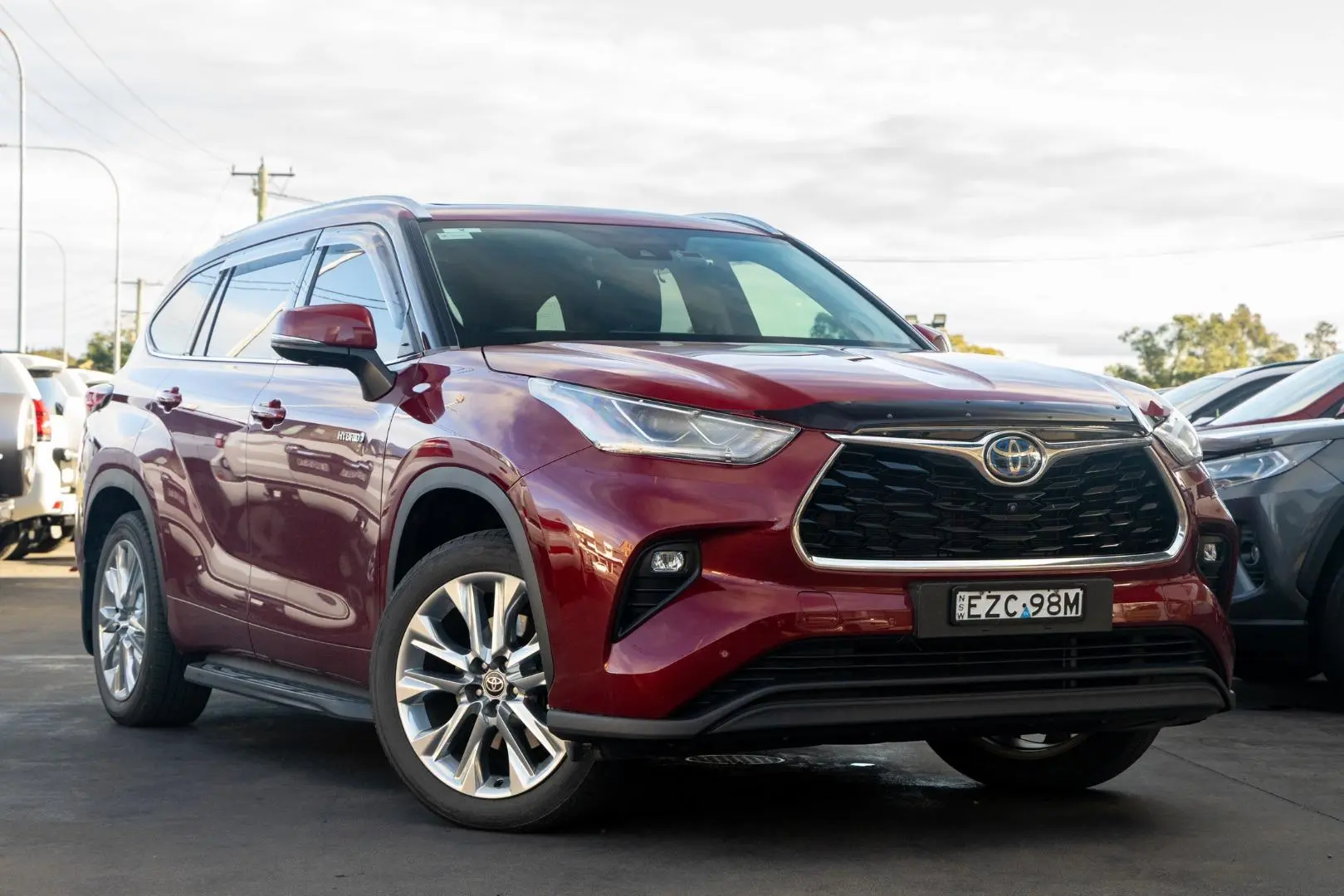2022 Toyota Kluger Gallery Image 1