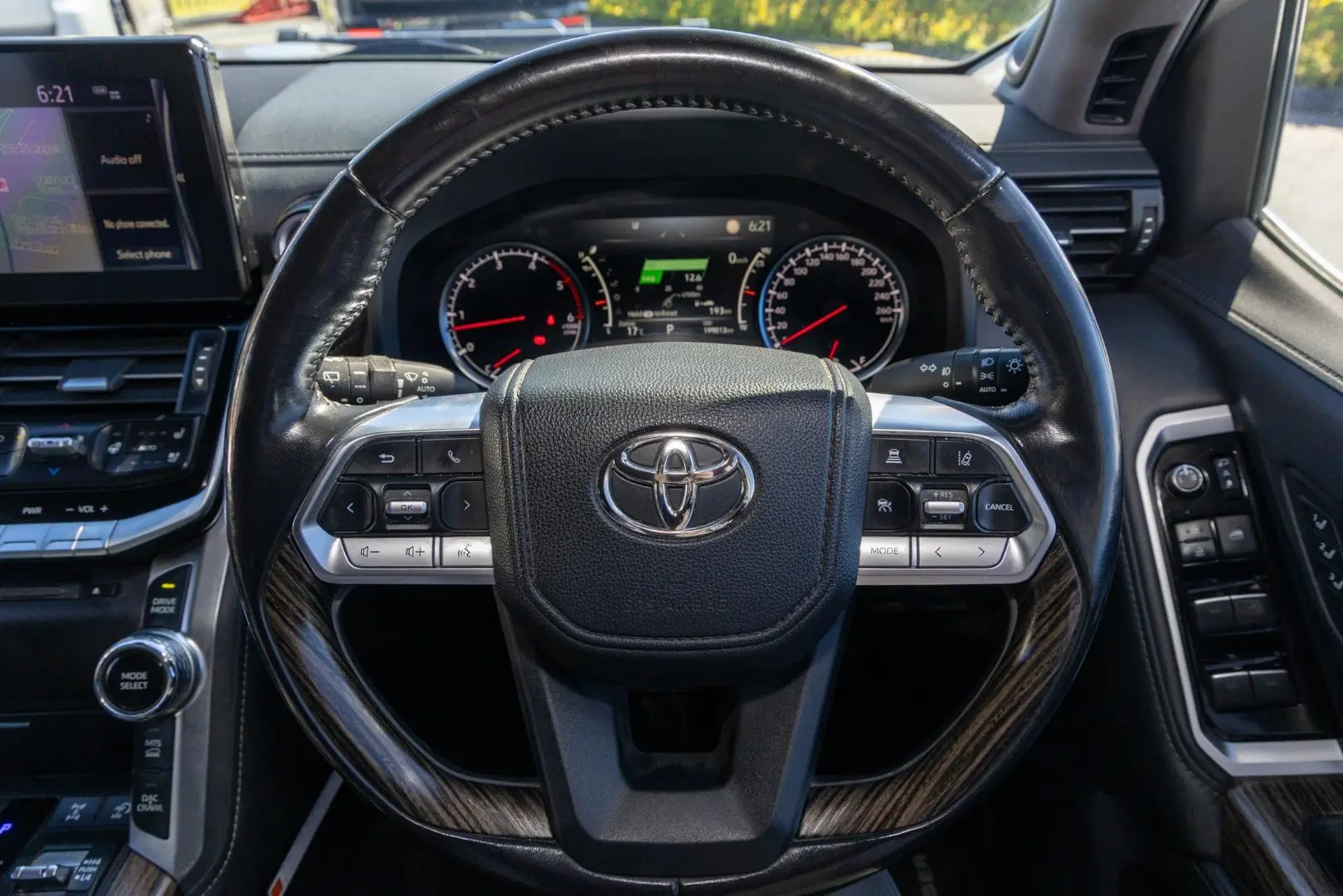 2022 Toyota Landcruiser Gallery Image 10