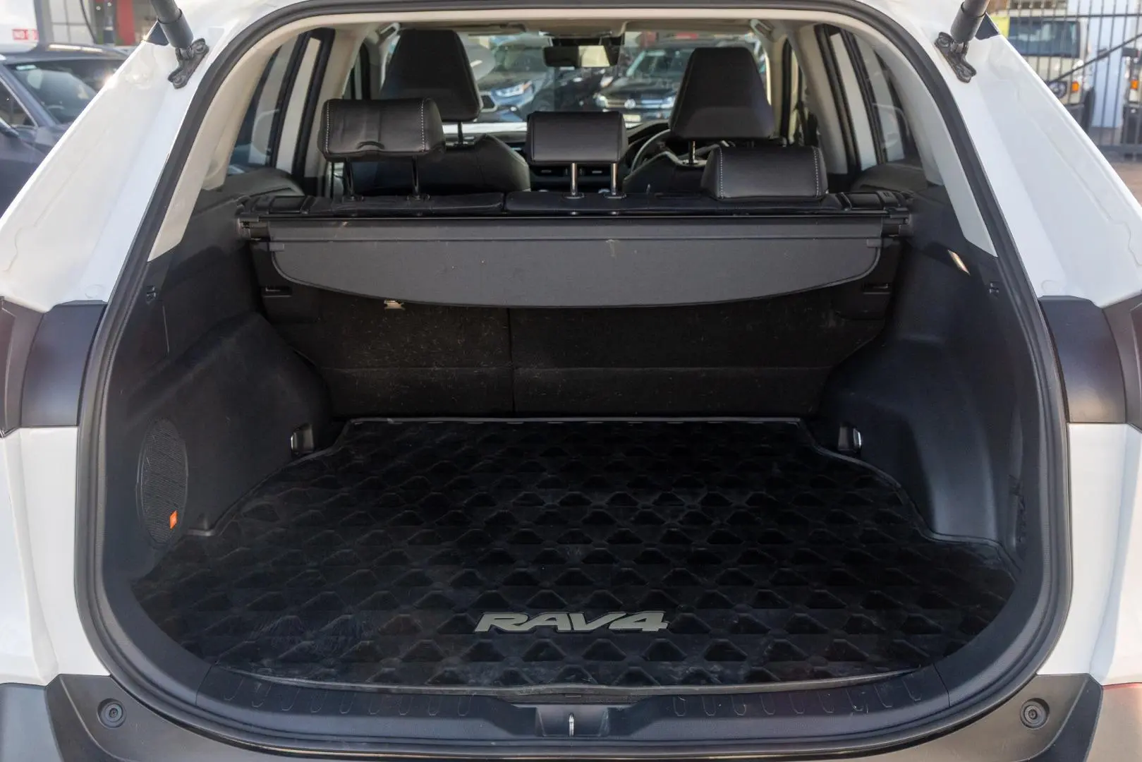 2024 Toyota RAV4 Gallery Image 20