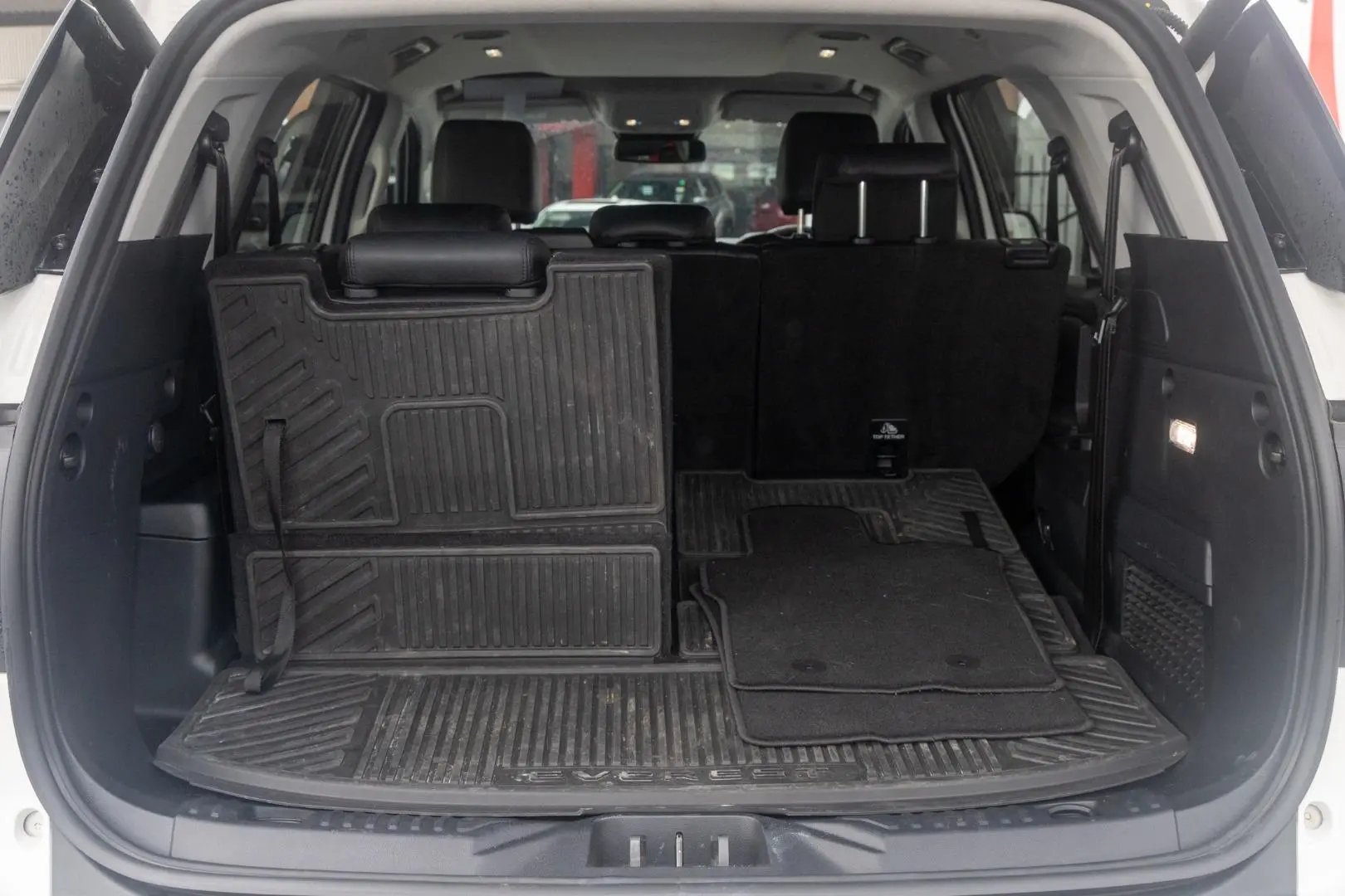 2024 Ford Everest Gallery Image 19