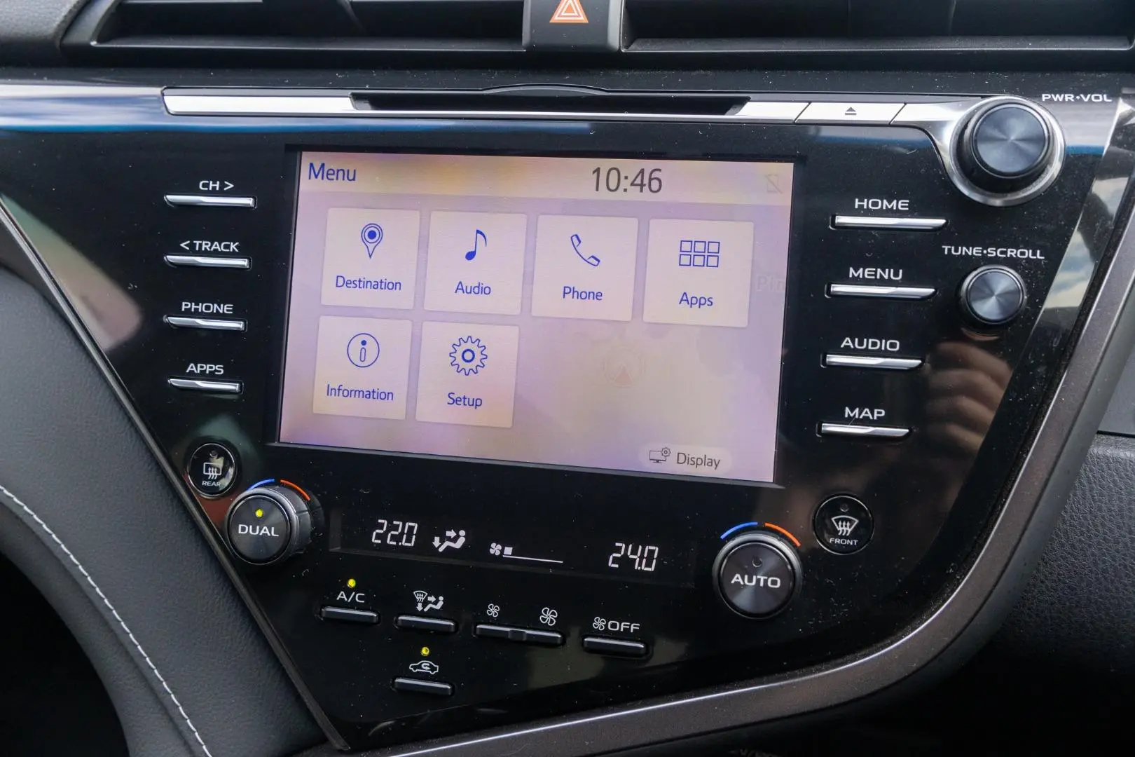 2019 Toyota Camry Gallery Image 15