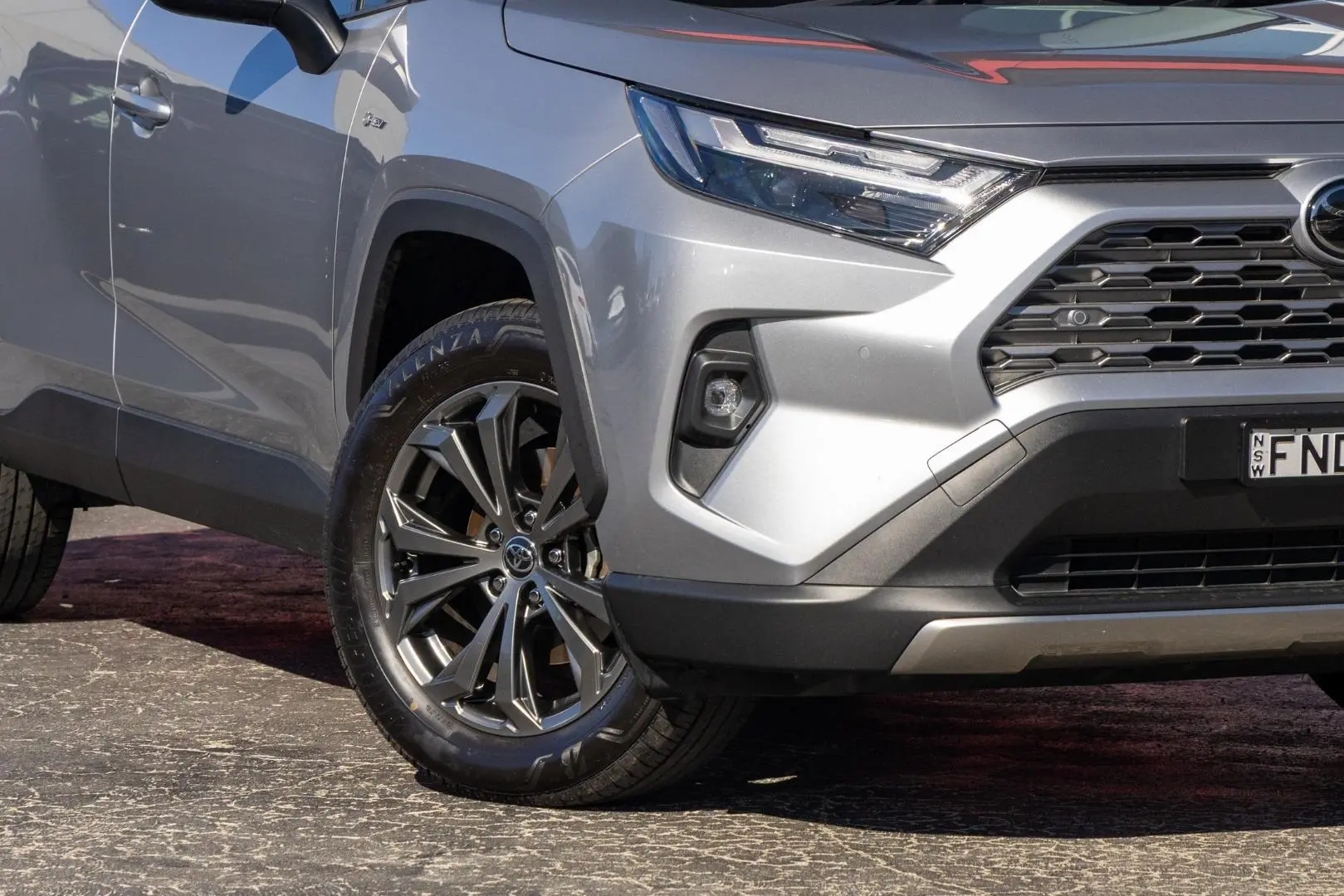 2025 Toyota RAV4 Gallery Image 6