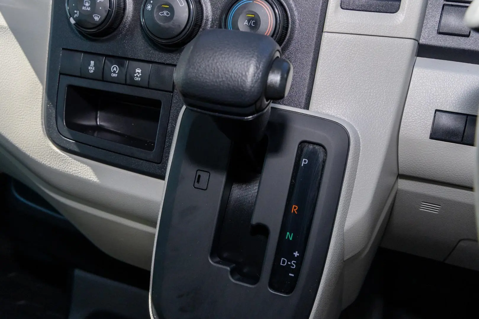 2024 Toyota Hiace Gallery Image 17
