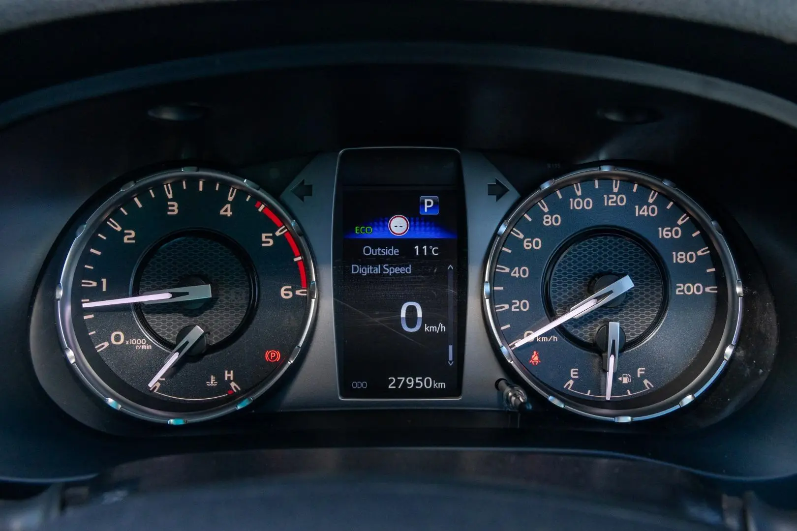 2025 Toyota Hilux Gallery Image 13