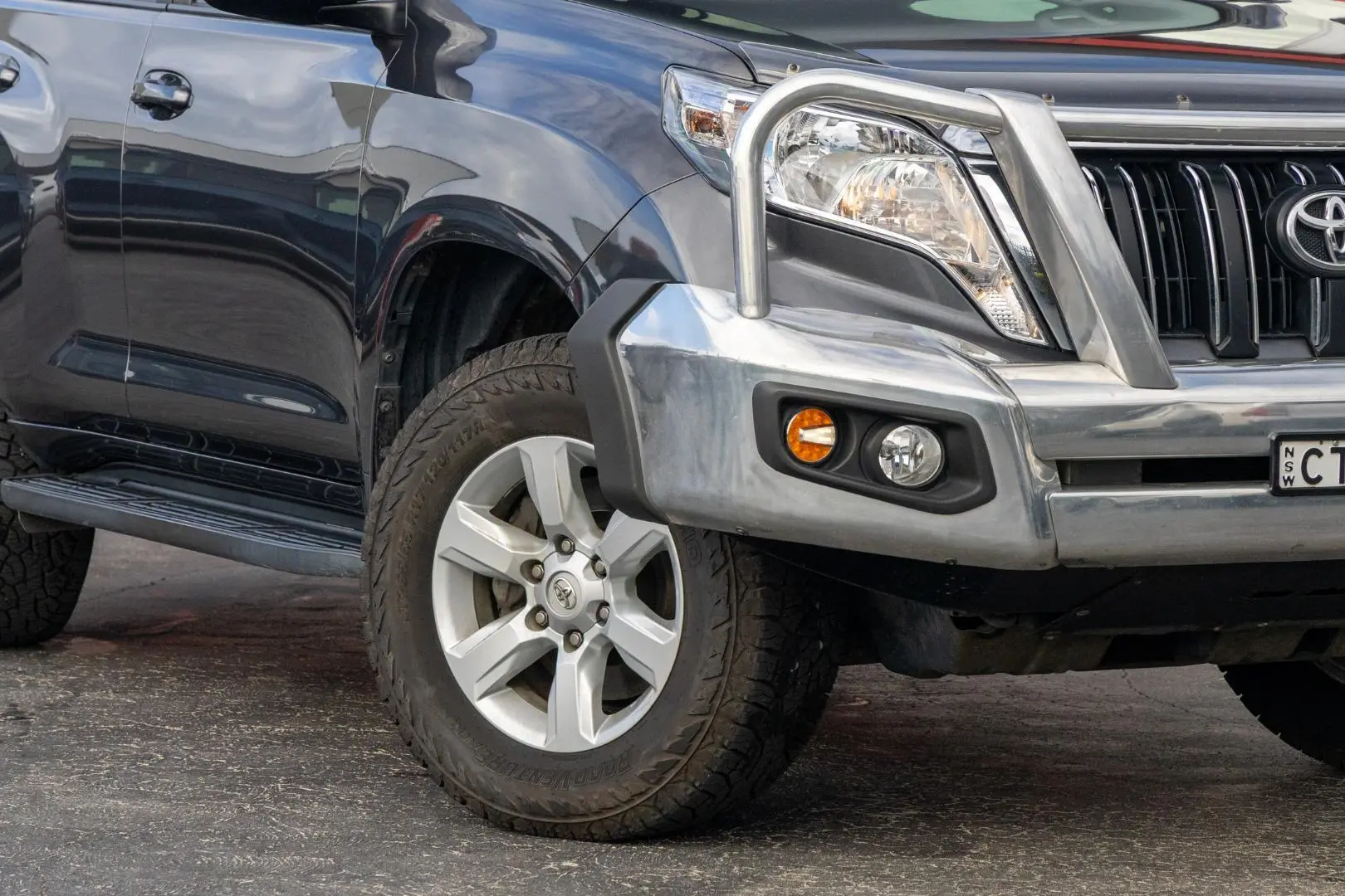 2014 Toyota Landcruiser Prado Gallery Image 6