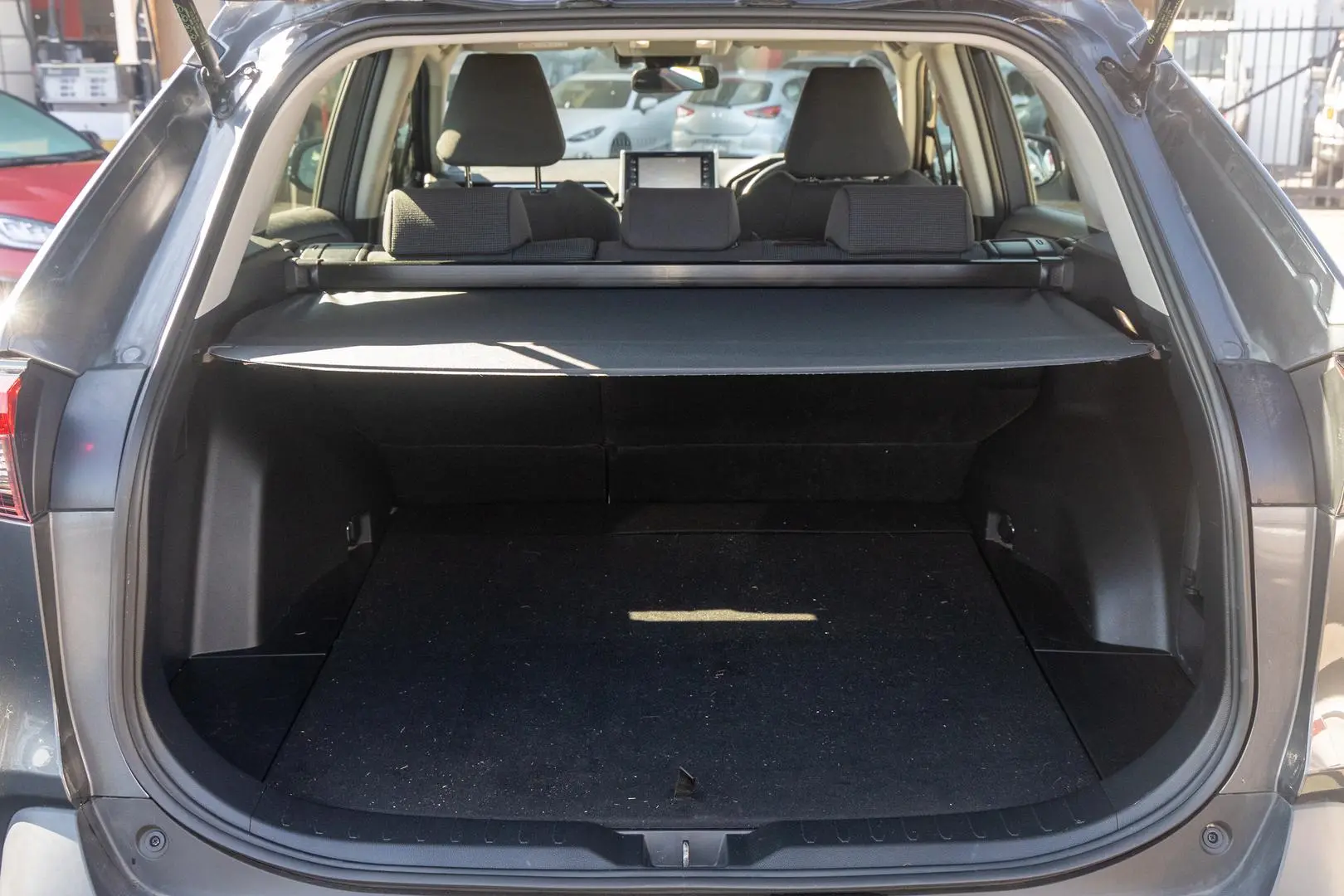 2022 Toyota RAV4 Gallery Image 19