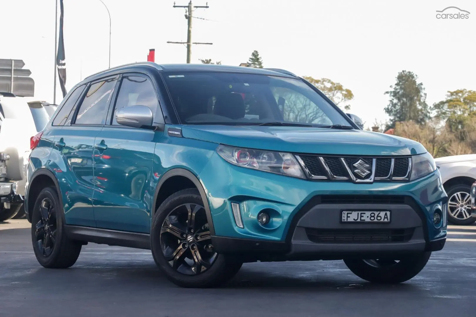 2016 Suzuki Vitara Image 1