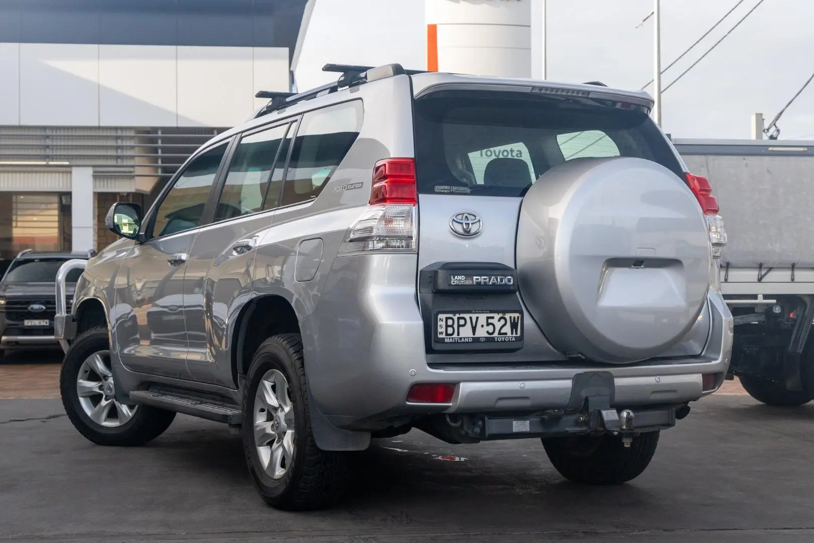2010 Toyota Landcruiser Prado Gallery Image 2