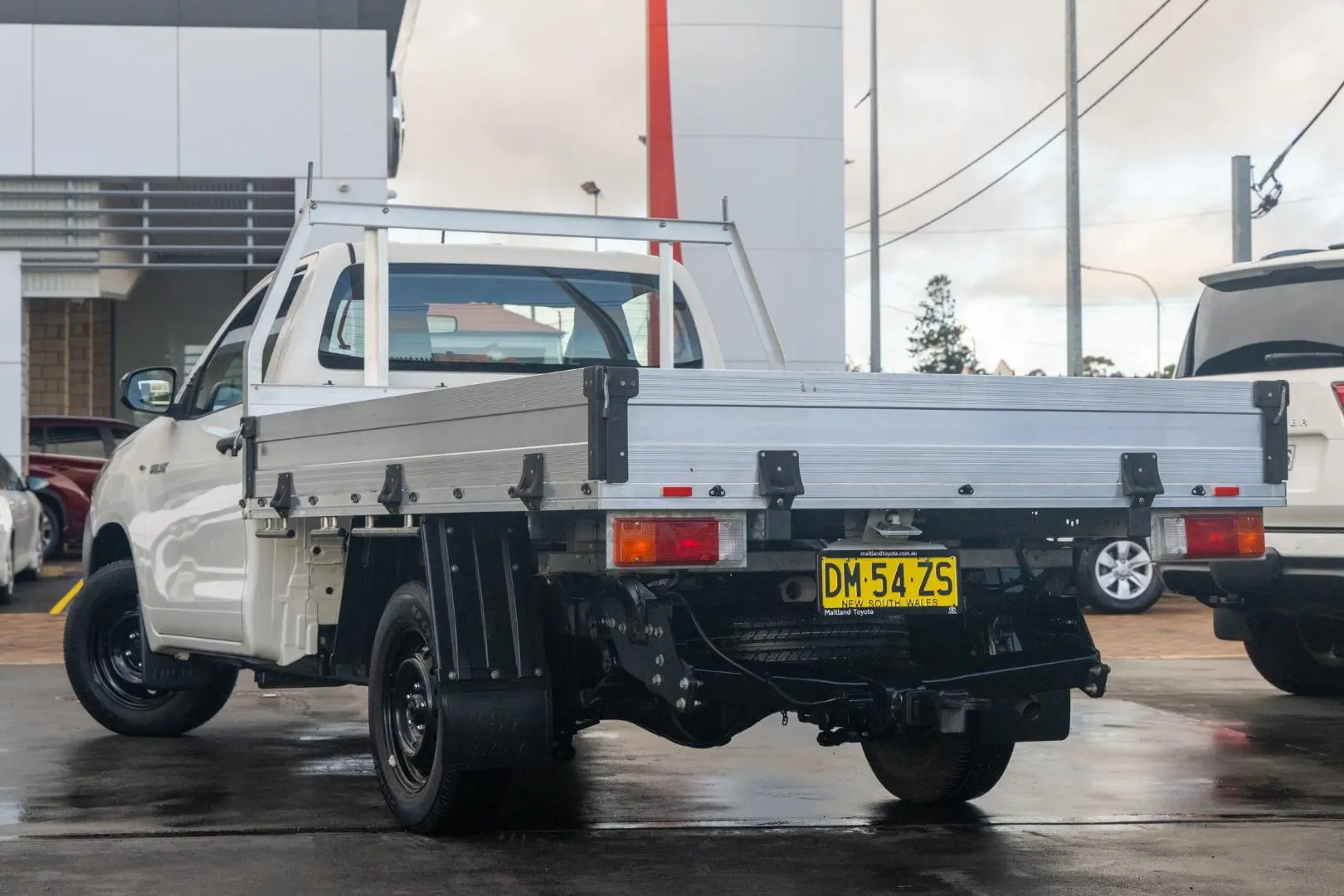 2019 Toyota Hilux Gallery Image 2